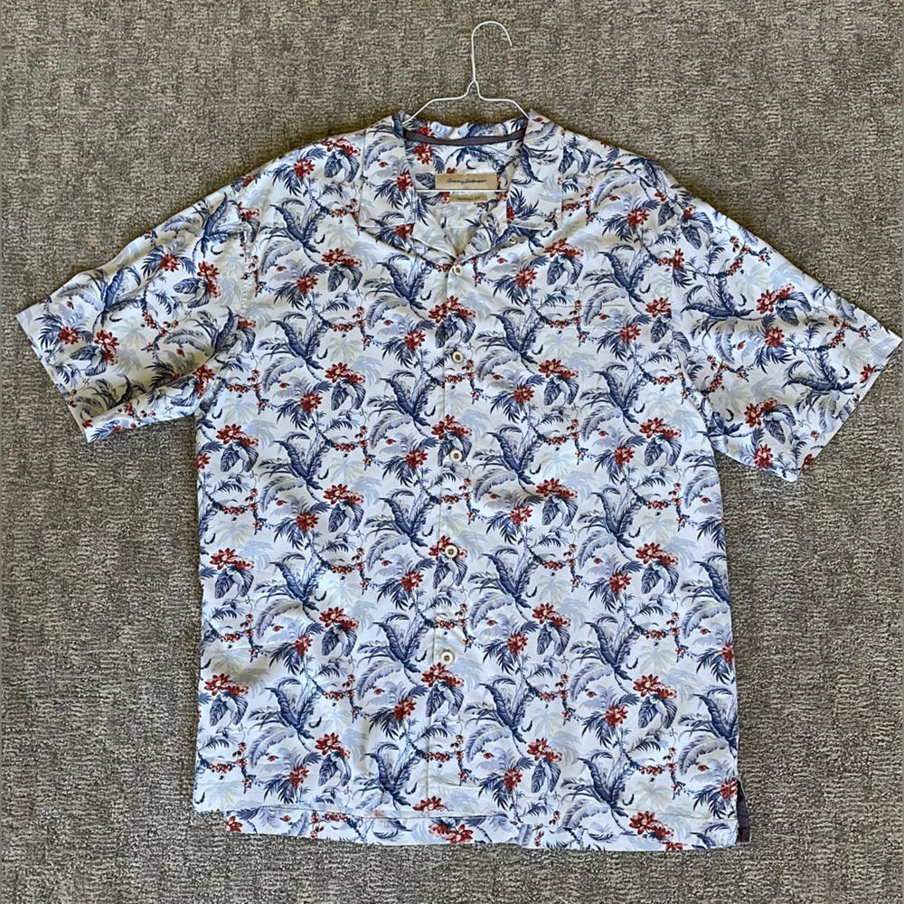 Tommy Bahama Blue and Red Floral Casual Button Down Shirt